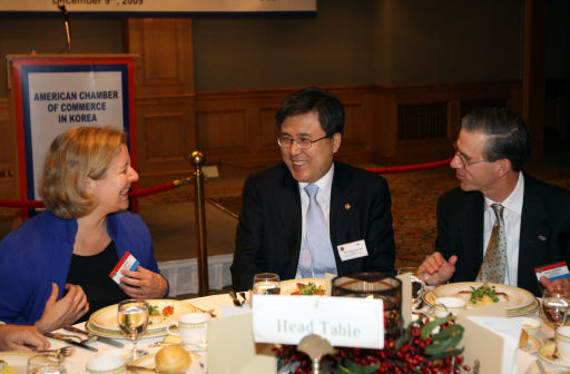 Korea Keeps Expansionary Monerary Policy, Said FSC Chairman