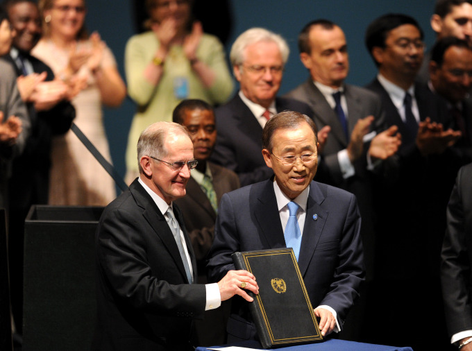 联大通过潘基文继任联合国秘书长决议