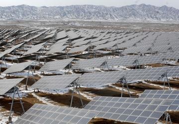 沙漠中崛起的“太阳硅谷”