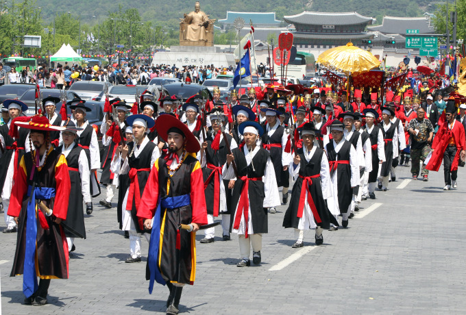 宗庙祭礼再现朝鲜王室威仪