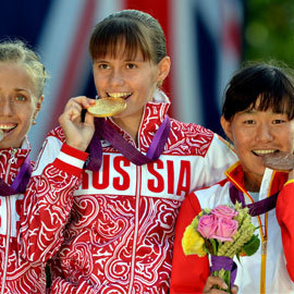 <伦敦奥运>中国选手切阳什姐获得女子20公里竞走铜牌