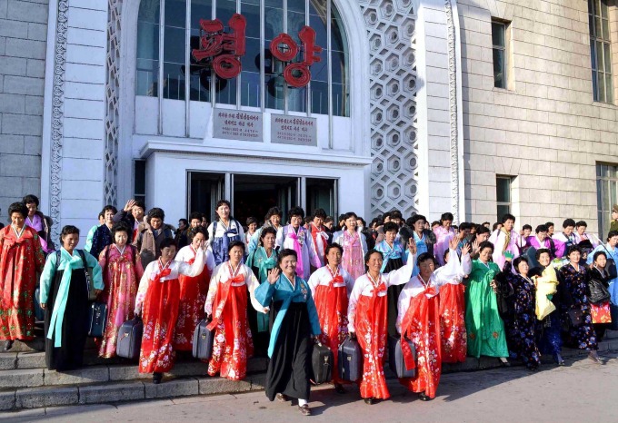 北韩庆祝首个“母亲节”