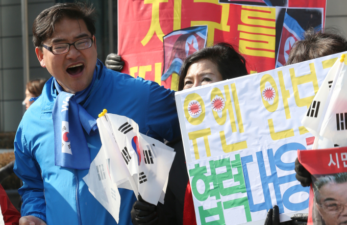 韩国保守爱国团体人士谴责朝鲜核试验
