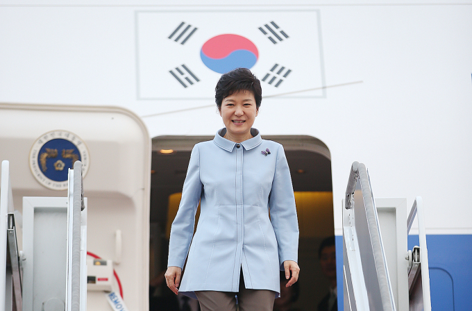 Park returns home from state visit to China