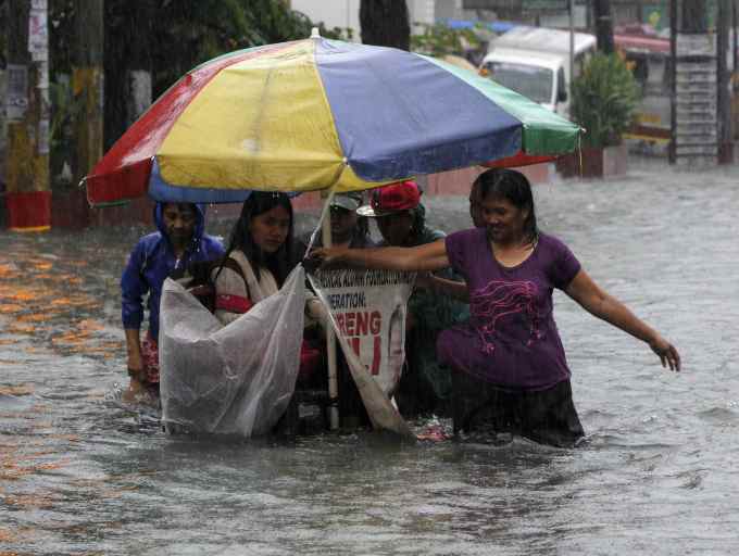 强降雨引发菲律宾部分地区遭遇洪水