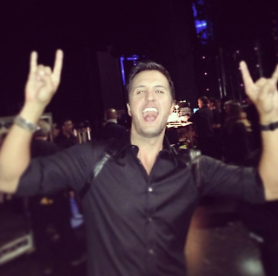 Nashville star Luke Bryan caught driving while drinking beer
