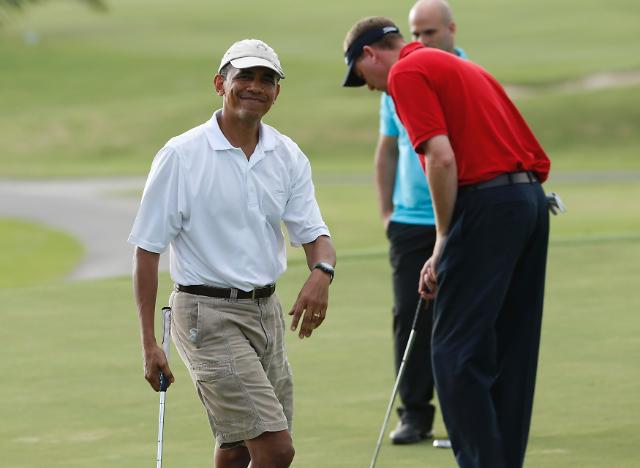 奥巴马夏威夷度假  惬意玩转高尔夫
