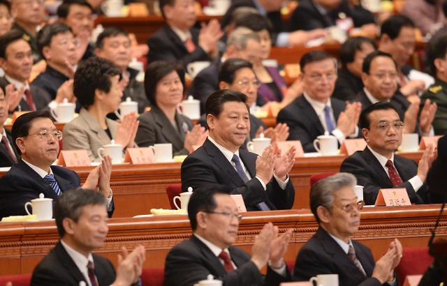 <2014中国两会>中国党和国家领导人出席政协开幕会
