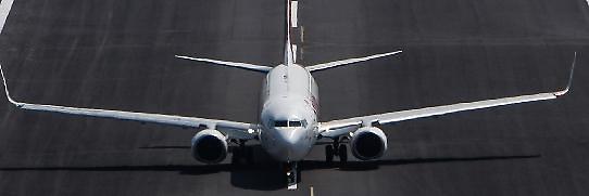 マレーシア航空機失踪 オーストラリア総理 航空機残骸2個の発見