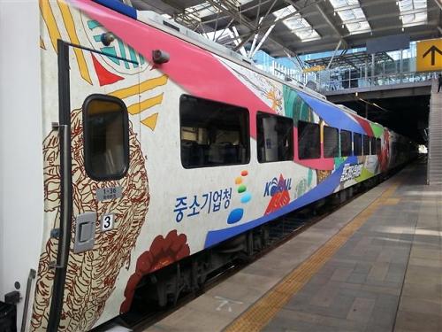 韩增加八道集市观光列车车次 吸引游客振兴经济