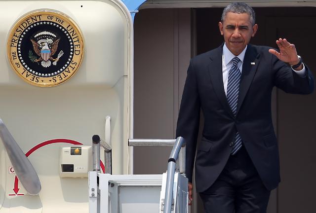 美国总统奥巴马抵达韩国