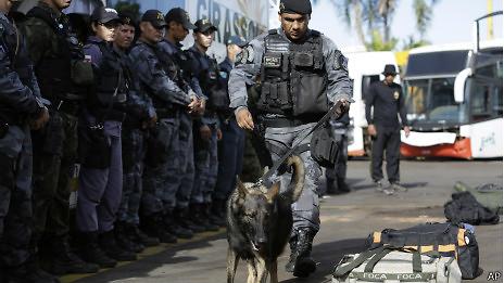  巴西警方忠告世界杯游客：遇到打劫别尖叫反抗