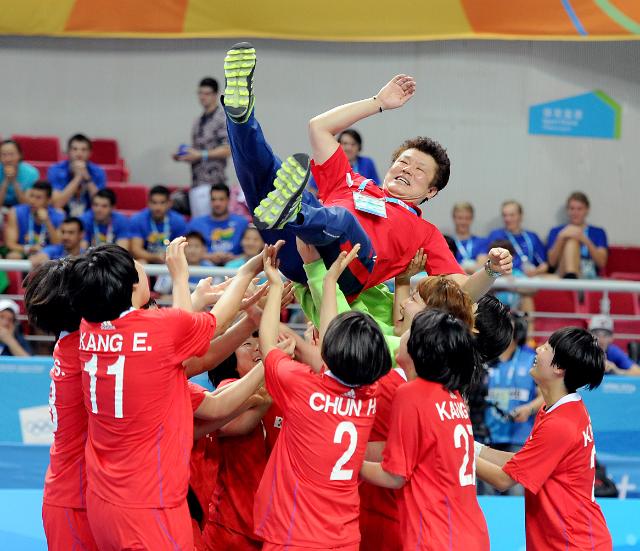 韩国获得南京青奥会女子手球冠军
