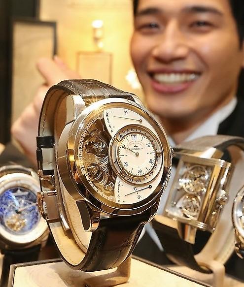 7月份韩国高端手表进口额创历史新高