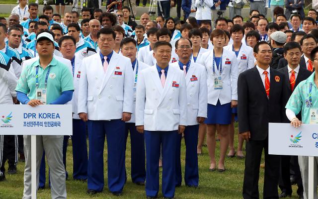 ​<仁川亚运会> 朝鲜代表团入住亚运村
