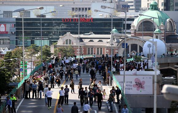 首尔站高架公路将成为市民休闲空间