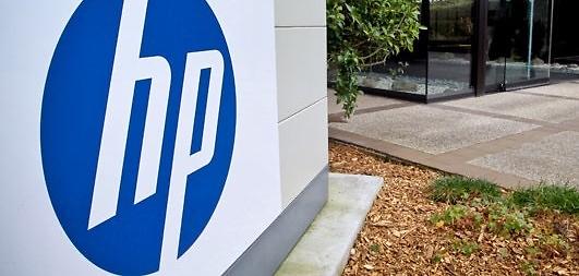 HP to split into 2 companies