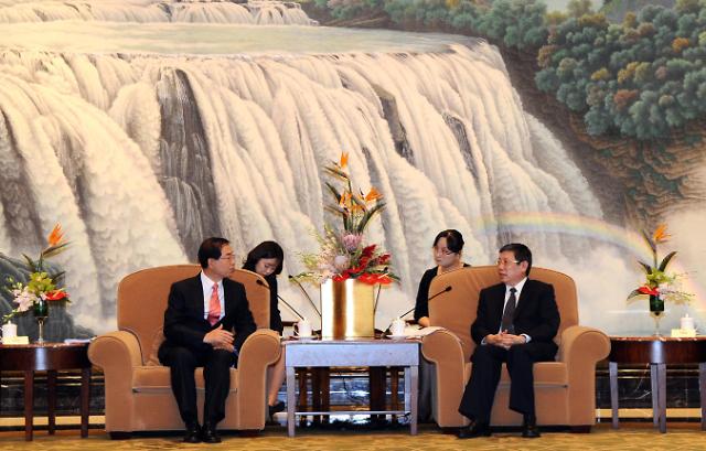 上海首尔首次签署友好交流合作协议