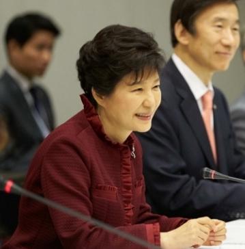 President Park Geun-hye named worlds 46th most powerful person by US magazine