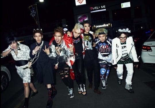 Block B日本出道首发单曲 排行榜在线订购居榜首