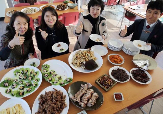 中国美食专家大赞济州改良料理
