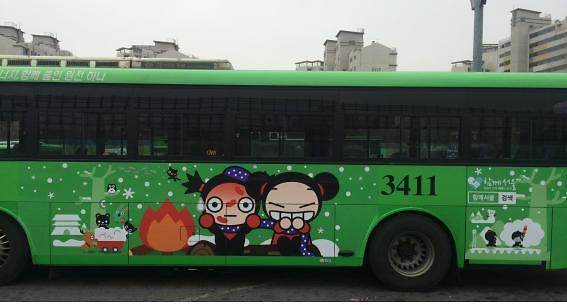 中国娃娃“搭”上首尔公交车