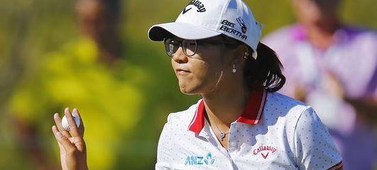 Golfer Lydia Ko trades glasses for contact lenses   