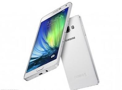 三星推出金属系列旗舰机——Galaxy A7
