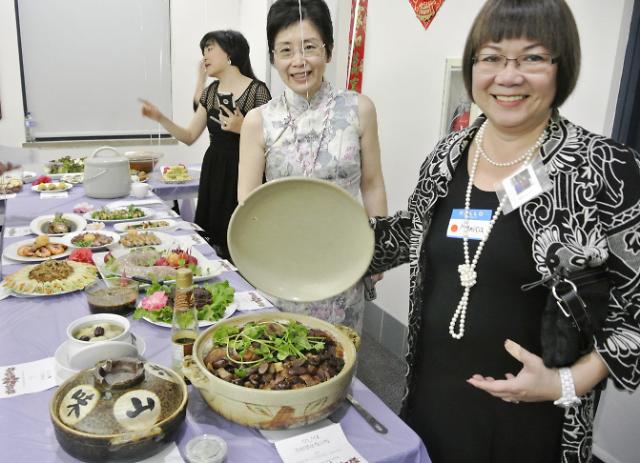 美国硅谷华人举办2015新春美食节庆羊年 