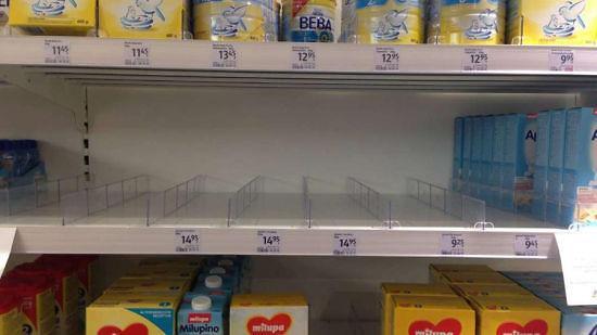 德媒接连炒作中国人买光奶粉 超市拒绝卖给中国人 