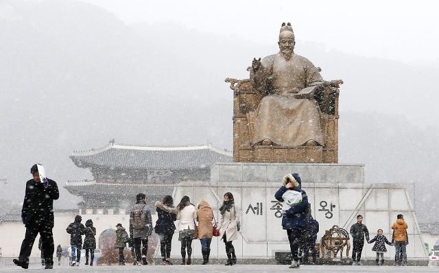 首尔迎来2015年初雪