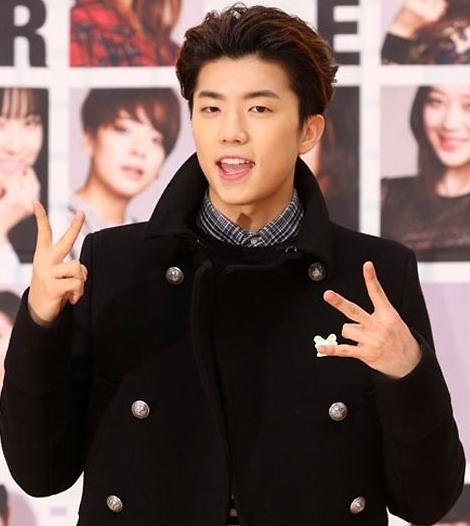 2PM张佑荣日本发SOLO专辑 人气高涨排音乐榜前列