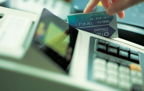 Credit card spending rises 6.3% in Jan.-Feb. period 