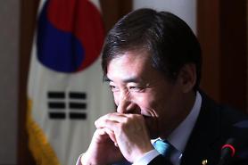 Central bank lowers 2015 growth forecast to 3.1%