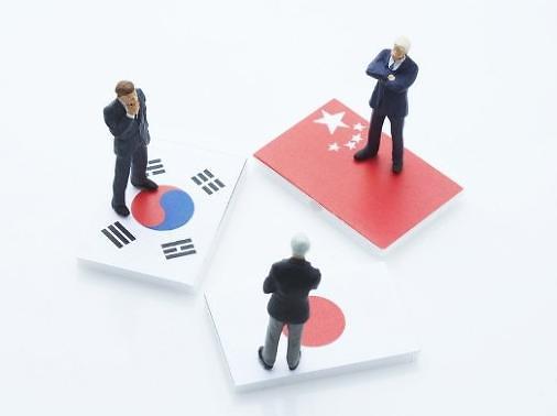 中韩日三国FTA工作谈判将于明日在首尔举行