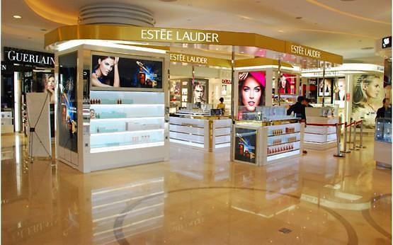 中国将调整服装化妆品消费税 允许开设更多免税店