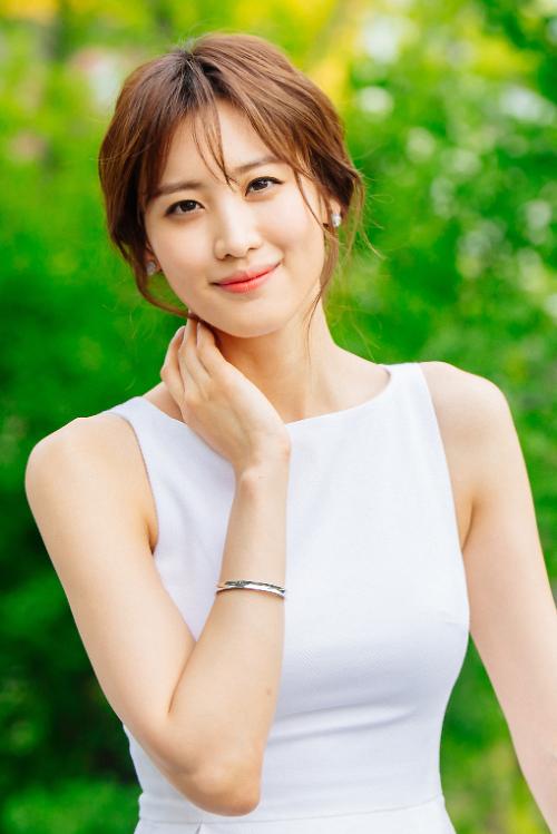 Actress Soohyun appears in Hollywood blockbuster The Avengers: Age of Ultron 