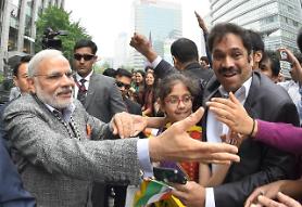 Indian Prime Minister Modi visits Cheonggyecheon 