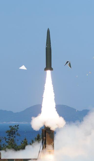 韩成功试射新型弹道导弹 可覆盖朝鲜全境