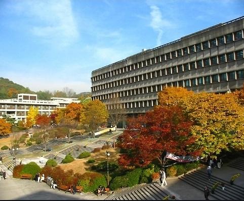 首尔大学获评最佳工科院校 韩国女大设立工科获赞