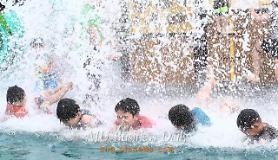 Cooling off at pool 