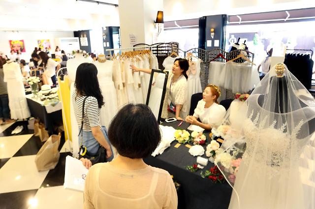 自助婚礼”走俏韩国 首届新奇婚礼博览会举行 