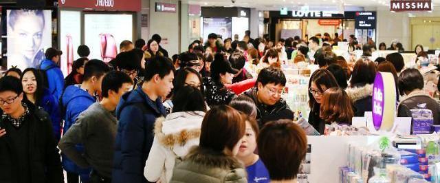 Foreign tourist arrivals in S. Korea plunge 41% on-year in June in wake of MERS outbreak: KTO 