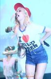 Girl group APink member Bomis boyish charms 
