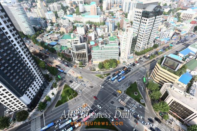 Birds-eye-view of Seodaemun Station intersection in central Seoul 