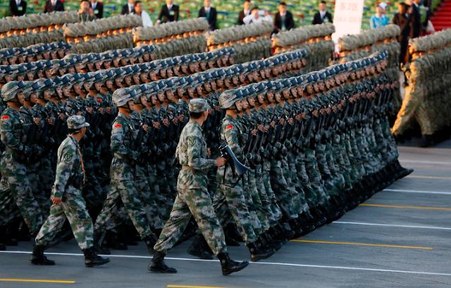 中国裁军一半以上是军官 或涉17万名陆军军官