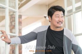 Actor Song Kang-ho plays King Yeongjo in historical film The Throne  