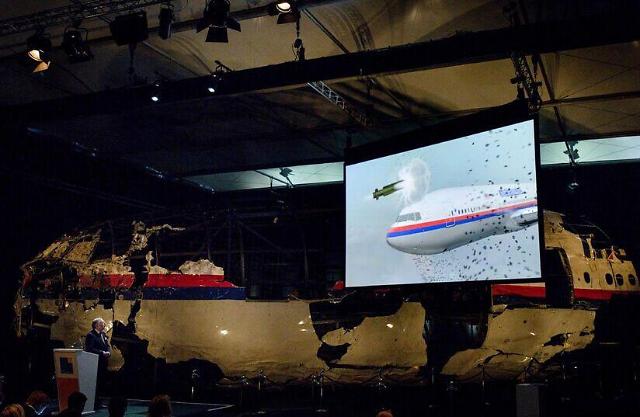 俄反对荷兰得出的MH17空难报告 称“超出逻辑范围”