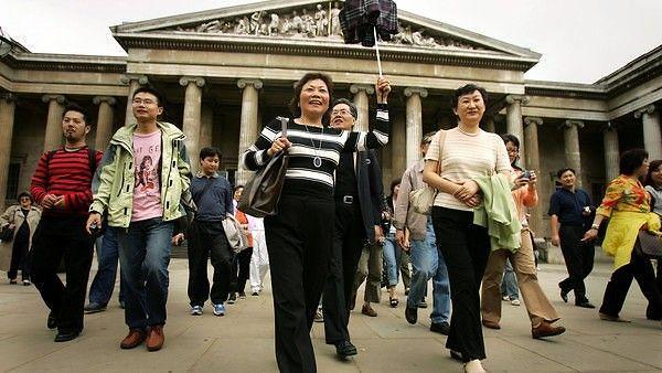 英国迎接中国游客签证推出“两年多次签”