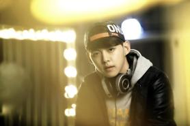 Ex-U-Kiss member Dongho to tie knot in November: sources 